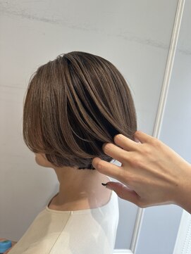 ネオリーブギンザ 銀座店(Neolive GINZA) (銀座)シャドールーツ　ショートボブ