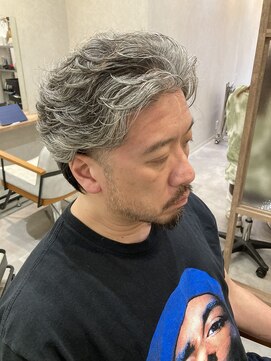 ロミバイリー(Romi by Lyee) 大人メンズワイルドパーマ