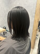 エレノア 越谷(Eleanor)&nbsp;ナチュラル外ハネ/レイヤーミディ【RIE】