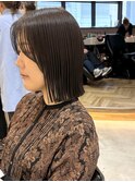 タッセルボブ長めボブ外ハネボブミルクティーベージュハイトーン