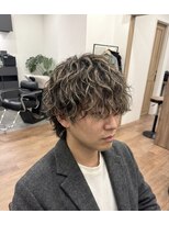 ウェリナ(welina) ウルフレイヤー マッシュウルフ スパイラルパーマ ハイライト