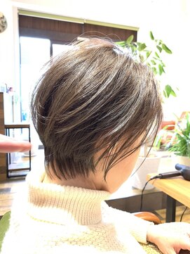 アラ モーダ(Alla moda) ザクザクショート