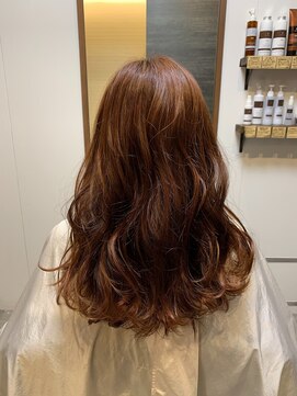 ラテ(Latte) 【内麻衣子】ピンクベージュ×ナチュラルウェーブ