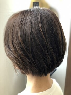 ビビットクアトロ 蓮田店(vivid QUATTRO) 大人ミニボブ