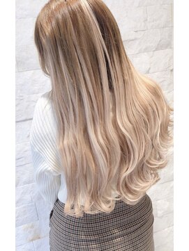 アースコアフュールボーテ 新潟中野山店 (EARTH coiffure beaute) プラチナベージュヘア