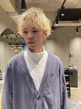 ビビト(bibito) bibto ブリーチパーマ 外国人風 マッシュ レイヤー コスメ