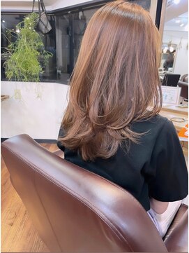 リコバイアフロート(riko by afloat) レイヤーカット