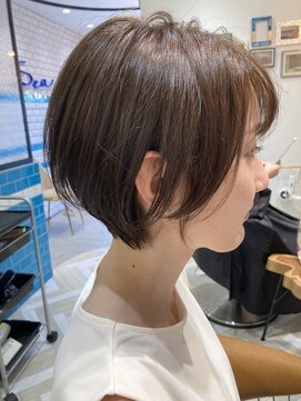 ルームバイシー 新宿(Loom. by Sea) 大人可愛い耳かけ丸みショートボブ【杉野ちひろ】