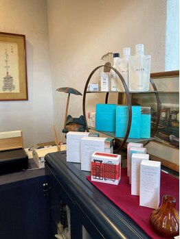 自己ケアではどうにもできない髪の悩みも、豊富な知識と現場経験を積んだスタイリストが解決します♪