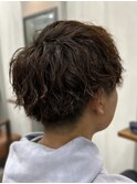 ツイストスパイラルパーマ　メンズパーマ　刈り上げ