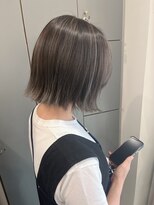 ティム(tim)&nbsp;ボブに映えるグレージュハイライト