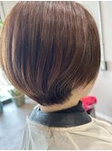 ショートボブ
