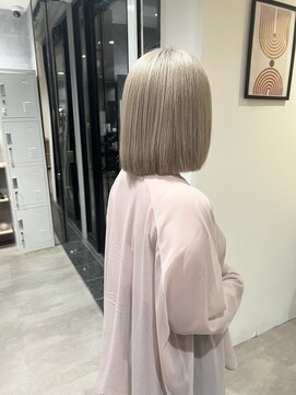 デルタ(Delta) ハイトーンカラー/ダブルカラー/ブリーチ/ベージュ