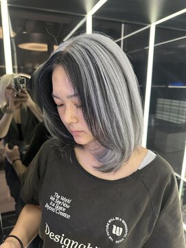 レディアル 渋谷(REDEAL) 抜きっぱなしブロンドハイトーンインナーレイヤーカットウルフ