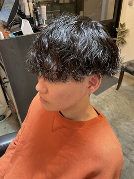 ジュンヌオム リンカラン(Jeune Homme LINGKARAN) 波巻きスパイラル×マッシュ