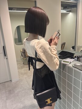 ネウィ 広島(newi) ヘンリーボブ/切りっぱなしボブ/タッセルボブ/オリーブベージュ