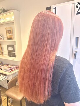 エイト新宿店(EIGHT shinjuku) ピンクカラー