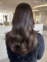 ビビバイベル(BiVi by BHEL) 桑名ロングレイヤーカットハッシュカット透明感カラー重めロング