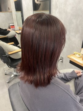 クラン 岡本(Chlan) 切りっぱなし　外ハネ　ワンレンボブ　チェリーブラウン