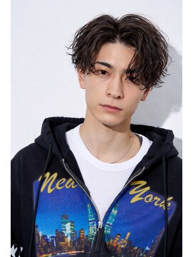 メンズサロンドットリアン(dot. lien) ルーズツイストスパイラルパーマ前下がりセンターパート