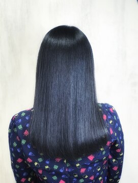 アンフィドットドゥルドゥ(AnFye.dueldo) 気になるのパサつきもジュエリーシステムでつやっつやの艶髪