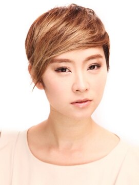 エマージュ 新宿(Emerge) COOL系クリエイティブベリーショート