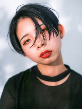 テトヘアー(teto hair) ハンサムショート、刈り上げ、ブルーブラック、エッジショート