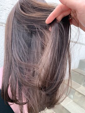 エムクランメイクス 原宿 表参道(m.clan MAKE'S) ラベンダーベージュ ブリーチなし 透明感カラー オフィスヘア