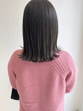 「ストレートパーマ（縮毛矯正）」