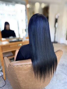 フツーロ 栄(FUTURO) プルエクステ