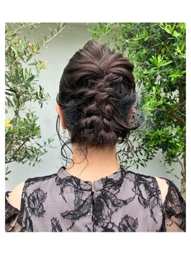 リリー(Rilie) 結婚式のヘアセット