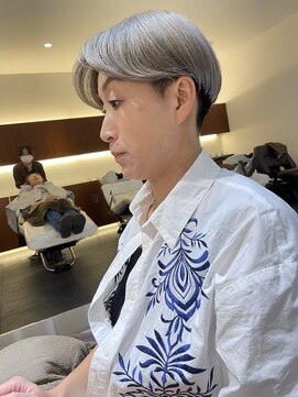 コムズアイ(COM'S/i) ホワイトベージュミルクティーカラーブリーチハイトーンカラー