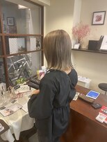 ヒカリス 東三国(HIKARIS) 笑顔溢れる大人可愛いグレーベージュ