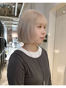 クリアオブヘアー リット(CLEAR of hair LiT) ホワイトベージュボブ