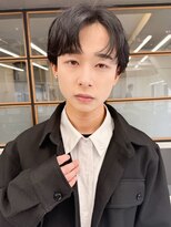 ナイン(9 nine)&nbsp;20代30代◎韓国風刈り上げセンターパート×暗めカラー