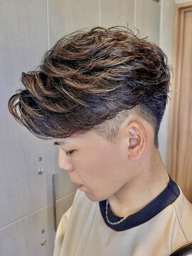 エリマバイフィフス 調布(elima by fifth) 調布センターパートニュアンスパーマフェザーパーマコンマヘア