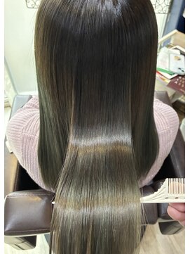 クラルス(CLARUS) 極上の艶を手に入れる髪質改善【美髪再生】