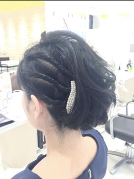 レア(l'ea) ヘアアレンジ