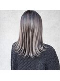 ハイトーンでも上品なシルバーベージュ◎20代30代40代