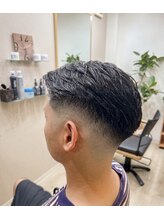 MOANI&nbsp;Fade Cut