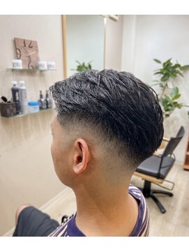 モアニ(MOANI) Fade Cut