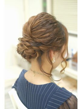 リサ 恵比寿(risa.) 波ウェーブルーズアップ