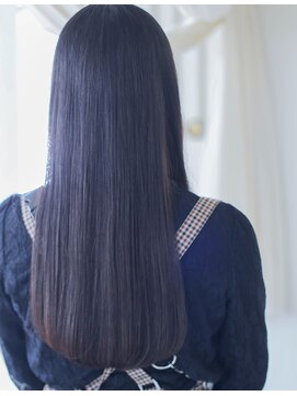 ホワイトルーム(White Room) 【うねりが気になる方へ】黒髪ストレート♪