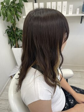 アルターシェリー(aL-ter che'rie) イヤリングカラー×巻き髪[前髪/マチルダボブ/ピンクベージュ]