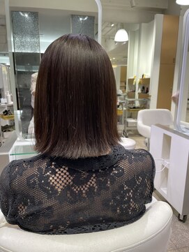 グランマッシュ(Granmash) 切りっぱなしボブ ダークアッシュ 似合わせ