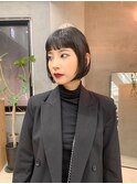 ミニボブ、切りっぱなしボブ、オン眉、ワイドバング