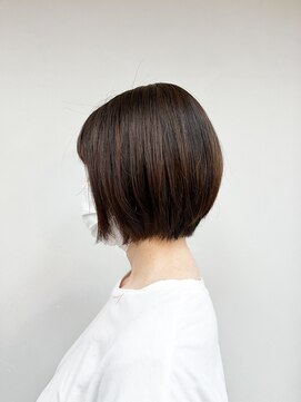 トップヘアー 玉島店(TOP HAIR) 《TOPHAIR 玉島店/ もも》丸みショートボブ