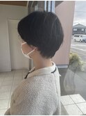 黒髪ショートパーマ