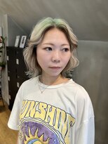 ニキータ(Nikiita)&nbsp;〈ボブのデザインカラー ホワイト×ペールグリーン〉