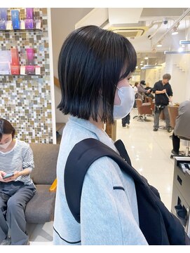 ネオリーブアイム 横浜西口店(Neolive aim) ボブルフ黒髪切りっぱなしボブ横浜【成田】